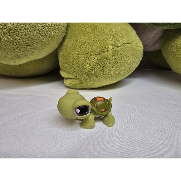 Littlest Pet Shop LPS Jumbo Plush Turtle Stuffed Toy 2005 With Figure Rare - Picture 2 of 16